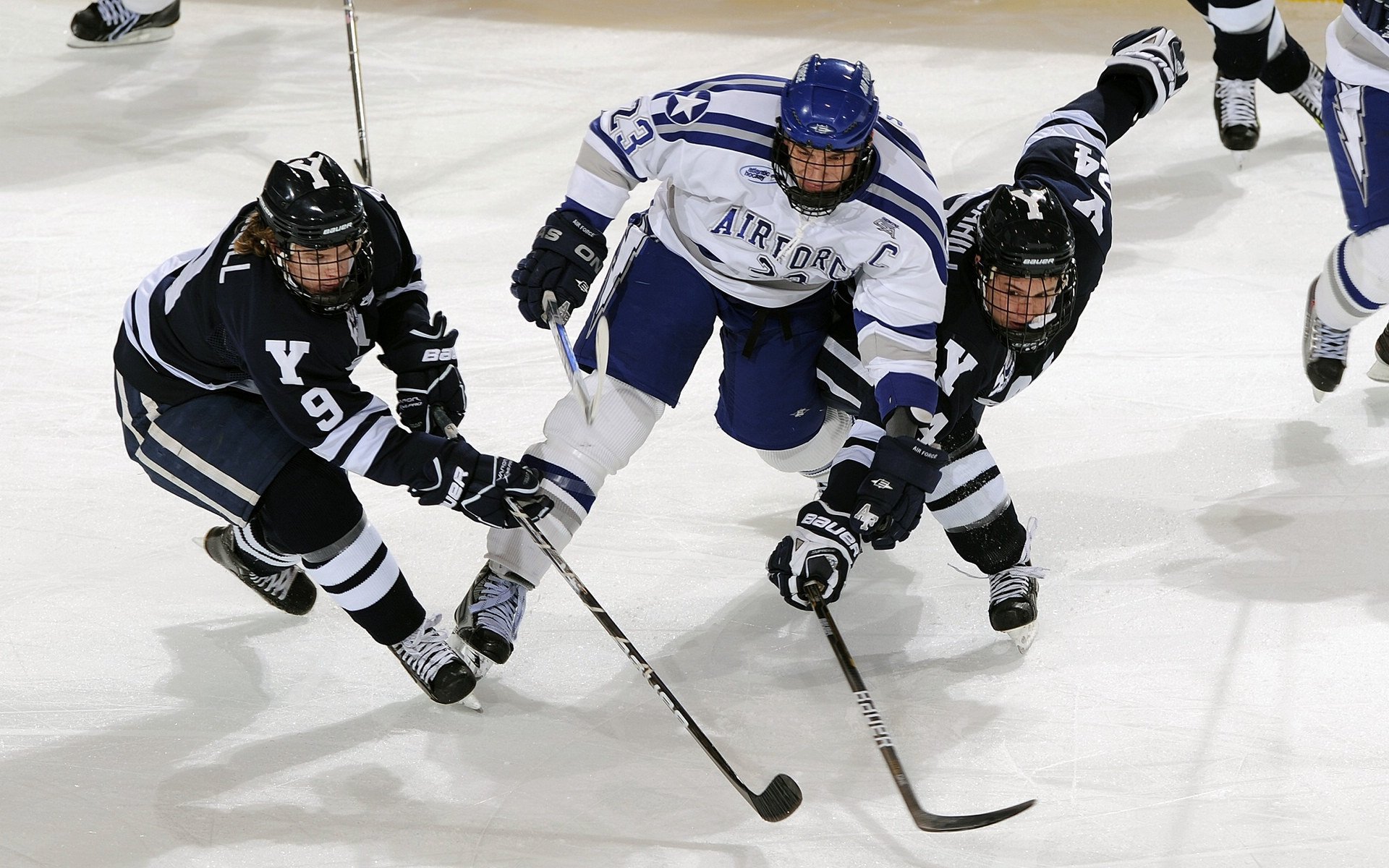 开云真人体育娱乐-未来篮球场:智能场地和科幻科技如何影响比赛?,智能led篮球场